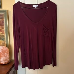 Long sleeve tee shirt